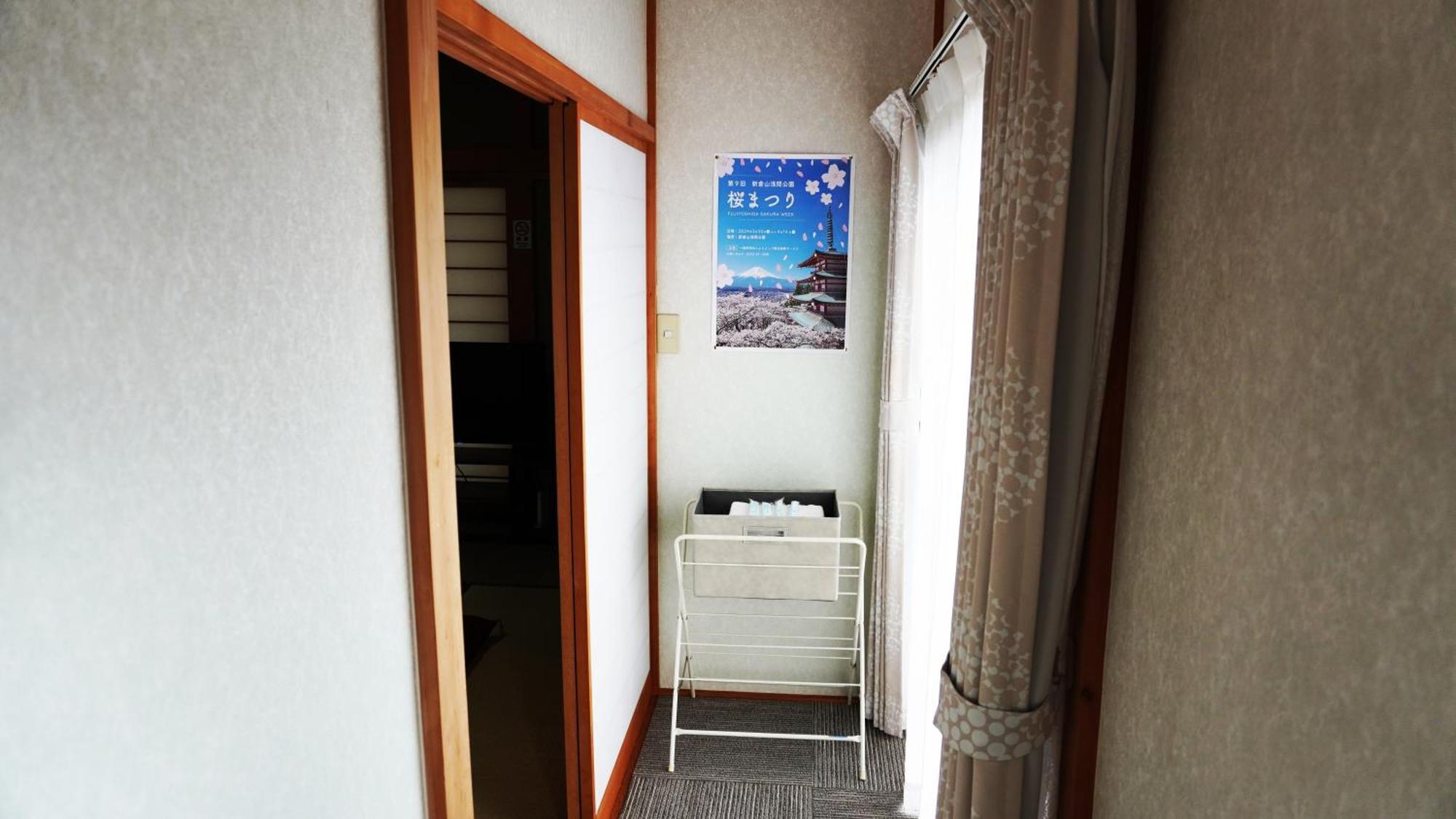 富士山を眺められる宿 ゲストハウス花水木 Nishikatsura Esterno foto