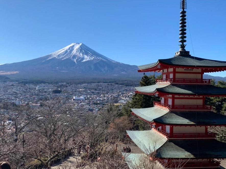 富士山を眺められる宿 ゲストハウス花水木 Nishikatsura Esterno foto